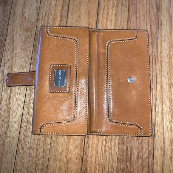 Michael Kors Brookville Carryall Continental Leather Wallet - Picture 2 of 5